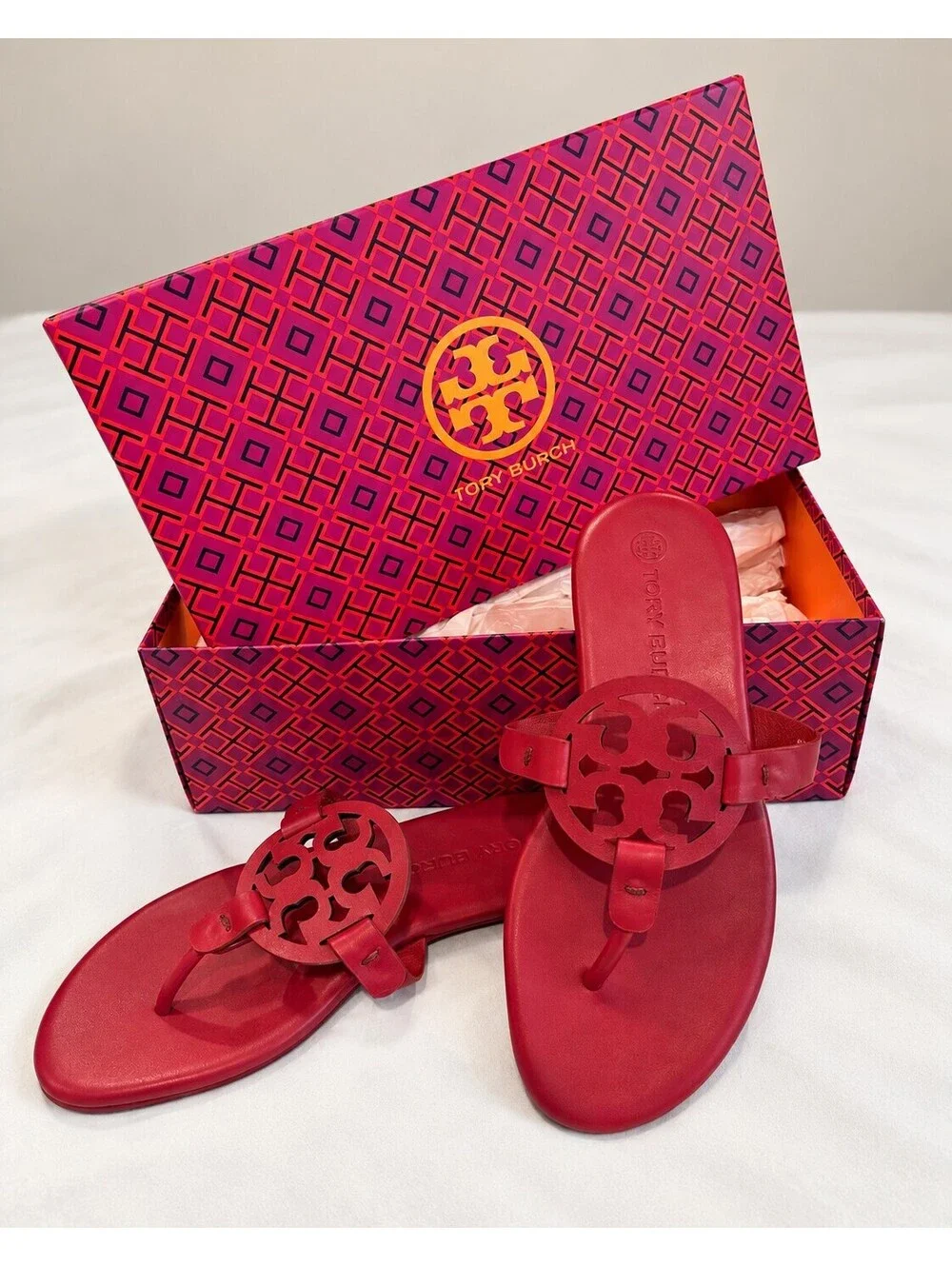 NIB Tory Burch Miller Thong Sandal Red Leather Logo Women’s Size 6